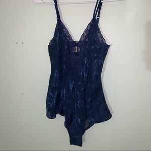 MATCHING SET vintage VS gold label teddy and cover up